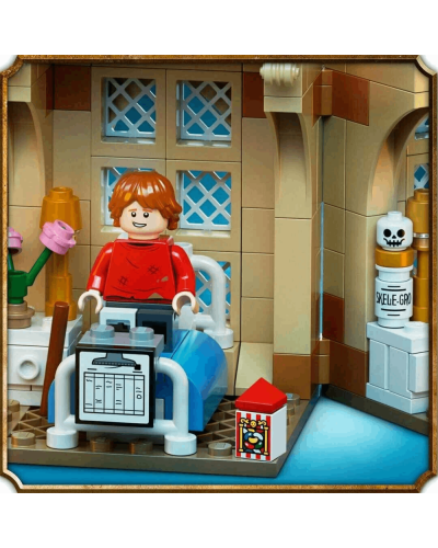 LEGO Harry Hogwarts Hospital Wing 76398