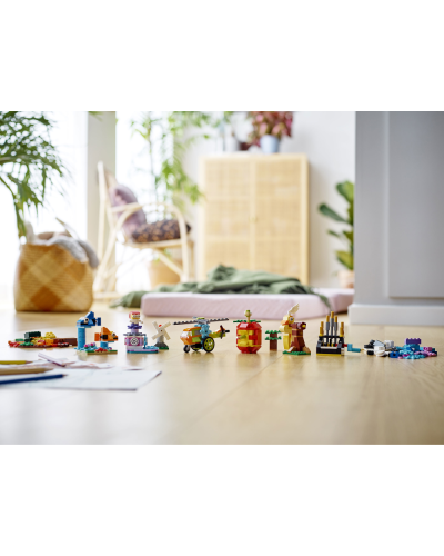 LEGO Classic Bricks and Functions / 11019
