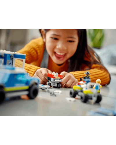LEGO City Police Mobile Command Truck / 60315