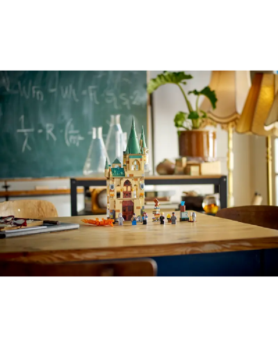 LEGO Harry Potter Hogwarts: Room of Requirement 76413
