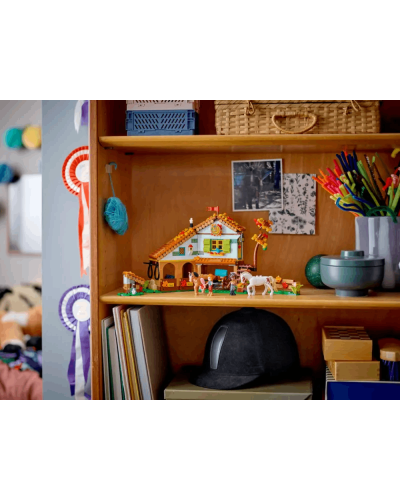 LEGO Friends Autumn Stable / 41745