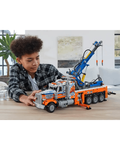 LEGO Heavy-Duty Tow Truck 42128 / 5702016913354