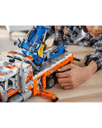 LEGO Heavy-Duty Tow Truck 42128 / 5702016913354